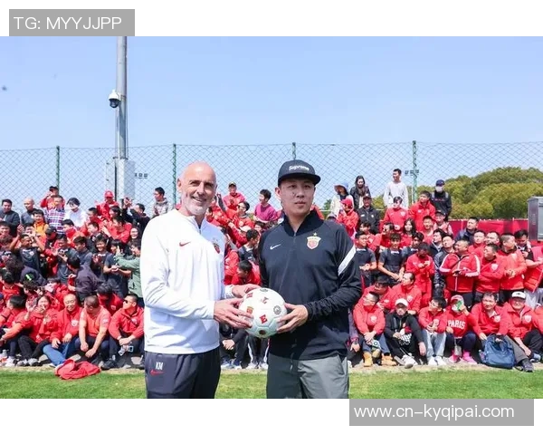 海港夺冠庆典明天下午盛大举行球迷会邀您共同见证辉煌时刻