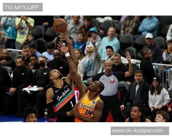 小桥狂砍35分展现全能实力迪亚巴特渴望胜利的决心令人瞩目