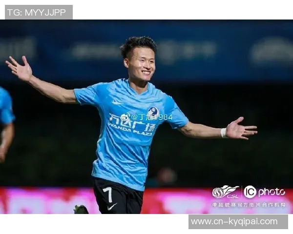 英格兰U19队新星崭露头角15岁小将道曼等四人入选名单 英格兰U19队新星崭露头角15岁小将道曼等四人入选名单