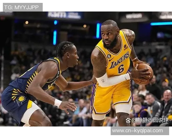 詹姆斯专注精神引领球队AD称其对教练和队友要求严格